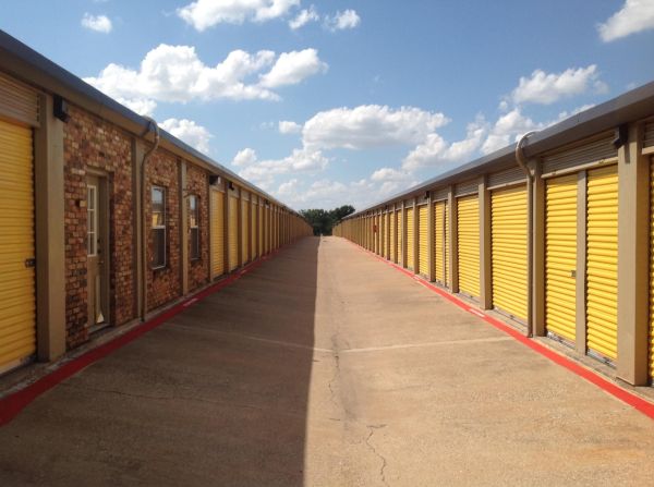 Photo of Extra Space Storage - 3784 - Arlington - Blue Danube