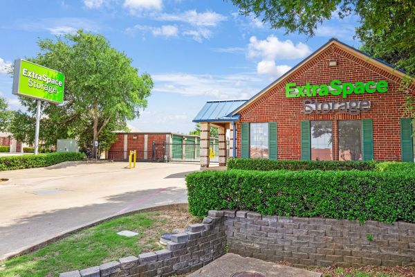 Photo of Extra Space Storage - 3791 - Grand Prairie - Westchester Pkwy