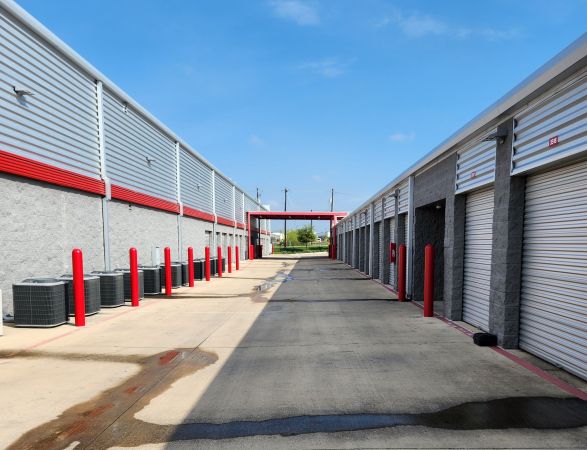 Photo of Extra Space Storage - 3831 - Pflugerville - Howard Ln