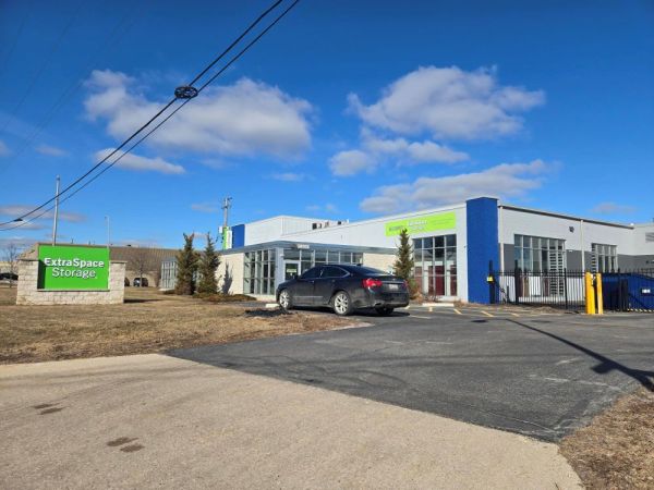 Photo of Extra Space Storage - 3862 - West Allis - Curtis Rd