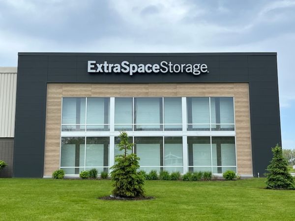 Photo of Extra Space Storage - 3933 - Mequon - Port Washington Rd