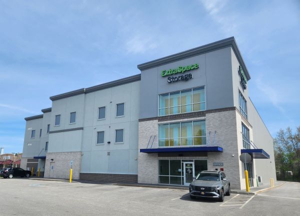 Photo of Extra Space Storage - 4024 - South Portland - Western Ave