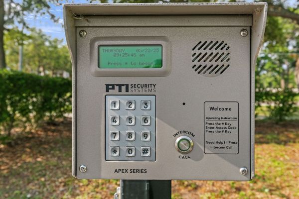 Photo of Extra Space Storage - 4044 - Clearwater - 1016 Belcher Rd