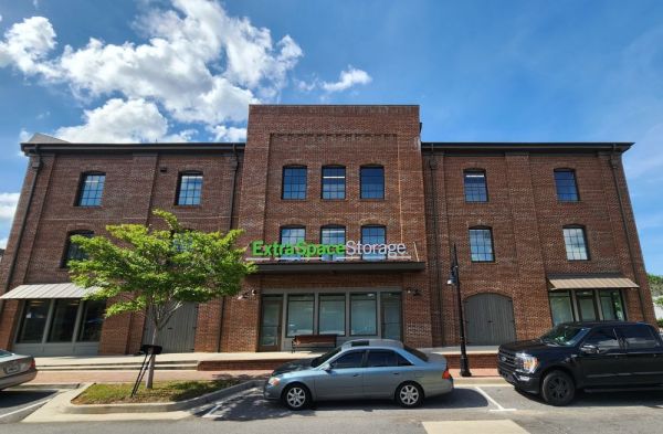 Photo of Extra Space Storage - 4142 - Roswell - Oak St