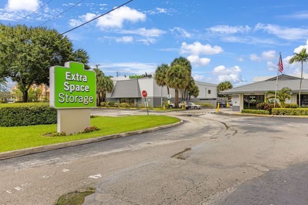 Photo of Extra Space Storage - 6001 - Davie - 5370 S University Dr