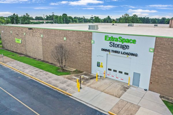 Photo of Extra Space Storage - 6008 - Memphis - Hickory Ridge Mall