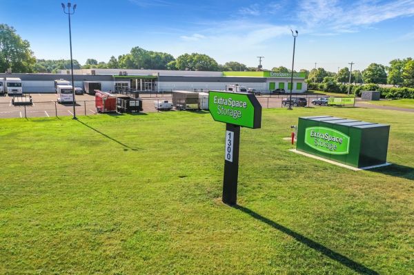 Photo of Extra Space Storage - 6072 - Columbus - Alum Creek Dr