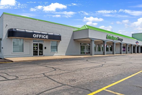 Photo of Extra Space Storage - 6099 - Cincinnati - Beechmont Ave