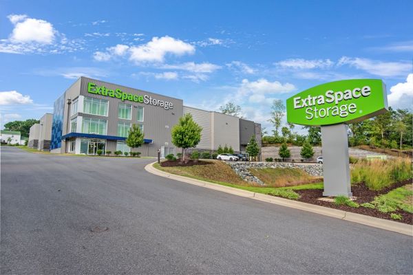 Photo of Extra Space Storage - 7427 - Temple Hills - Beech Rd