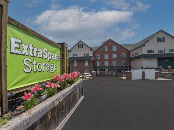 Photo of Extra Space Storage - 7525 - Saugus - Central St