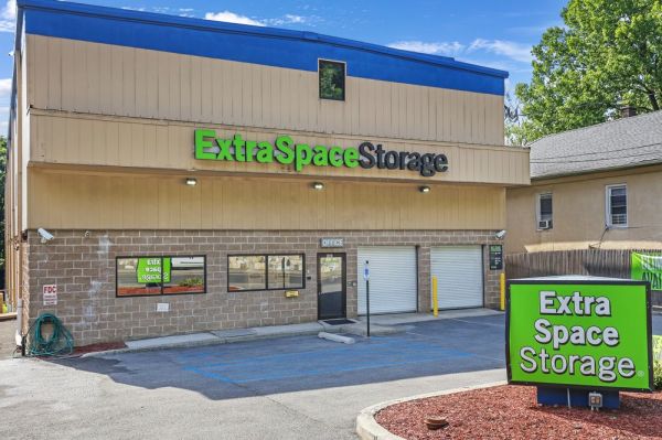 Photo of Extra Space Storage - 7605 - Hastings-On-Hudson - Saw Mill River Rd