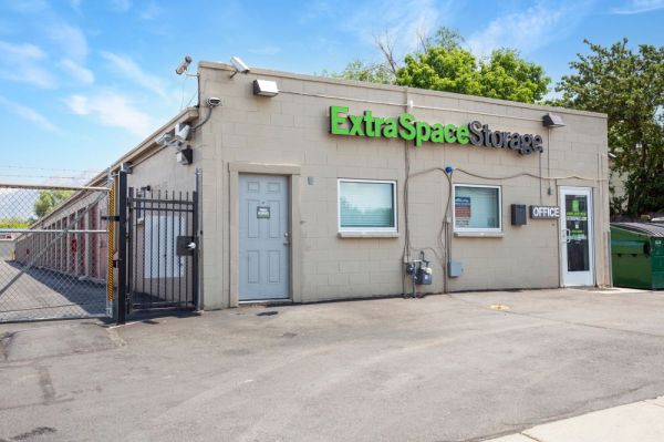 Photo of Extra Space Storage - 7616 - Midvale - 300 W