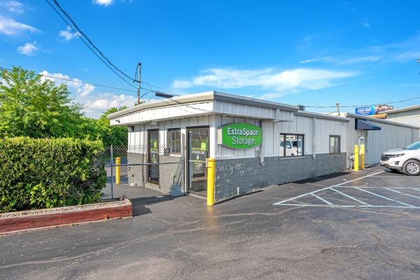 Photo of Extra Space Storage - 7640 - Albany - Central Ave