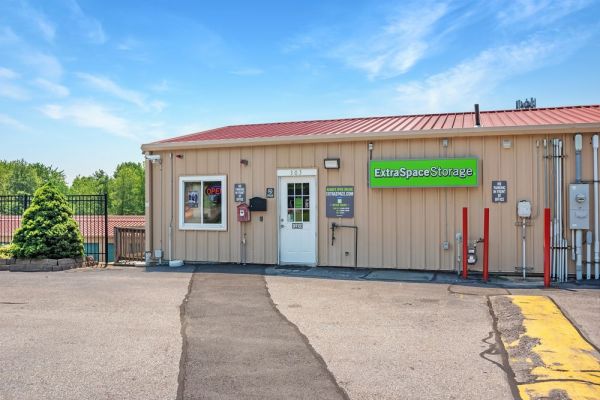 Photo of Extra Space Storage - 7644 - Dracut - Broadway Road