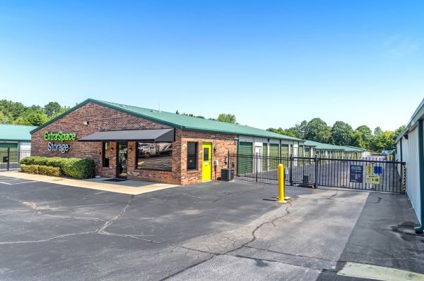 Photo of Extra Space Storage - 7658 - Winston-Salem - Clemmonsville Rd