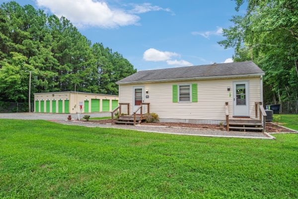 Photo of Extra Space Storage - 7668 - White Stone - Mary Ball Rd