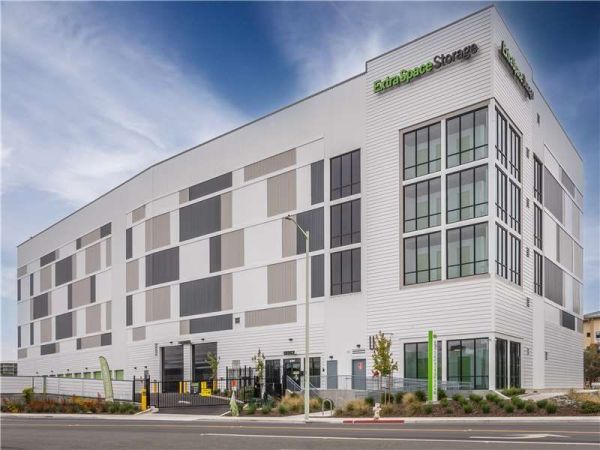 Photo of Extra Space Storage - 7762 - Alameda - Mariner Square Dr