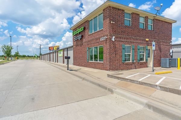 Photo of Extra Space Storage - 7786 - Fort Worth - First Chapel Dr