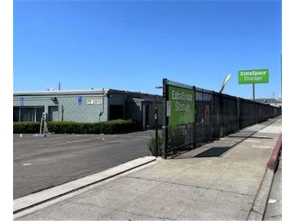 Photo of Extra Space Storage - 7826 - Oakland - 12th St