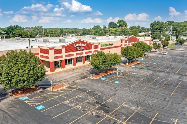 Photo of Extra Space Storage - 7842 - Saint Ann - Saint Charles Rock Rd