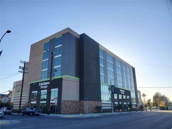 Extra Space Storage - Los Angeles - Venice Blvd 1810 Venice Boulevard Los Angeles, CA - Photo 6