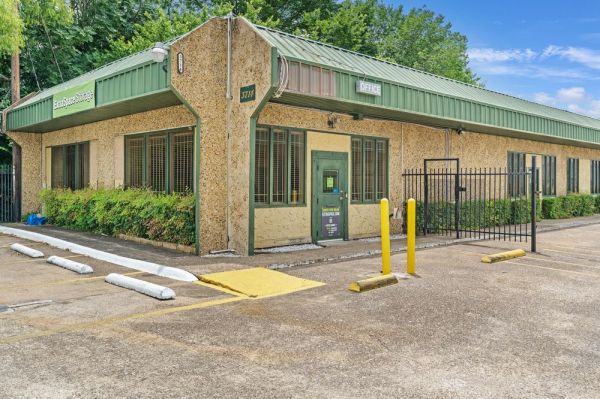 Photo of Extra Space Storage - 7944 - Dallas - Marvin D. Love Freeway