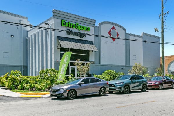 Photo of Extra Space Storage - 7985 - Fort Lauderdale - 1st Ave