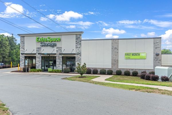 Photo of Extra Space Storage - 7986 - Charlotte - Callabridge Ct
