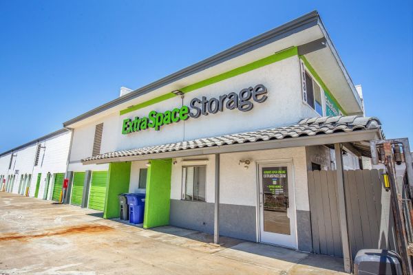 Photo of Extra Space Storage - 7987 - El Cajon - Magnolia Ave