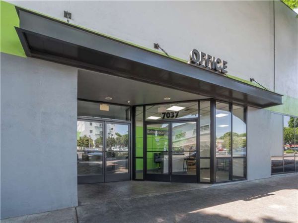 Photo of Extra Space Storage - 0394 - Whittier - Comstock