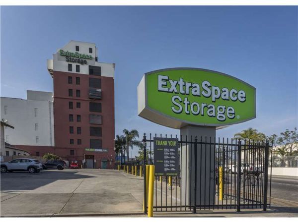 Photo of Extra Space Storage - 0551 - Los Angeles - W Pico Blvd