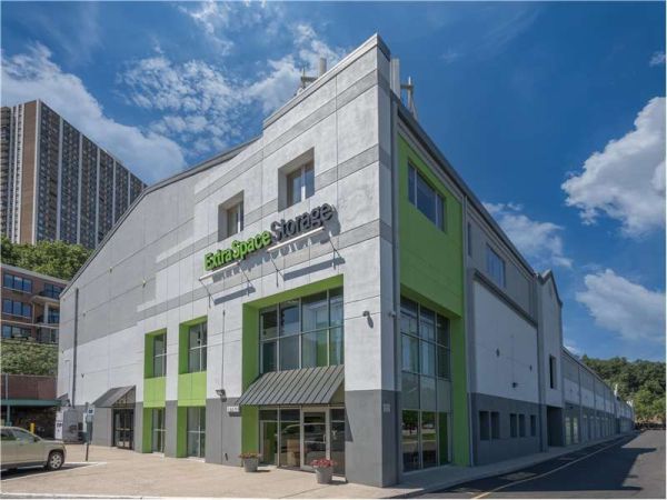 Photo of Extra Space Storage - 0642 - Edgewater - River Rd