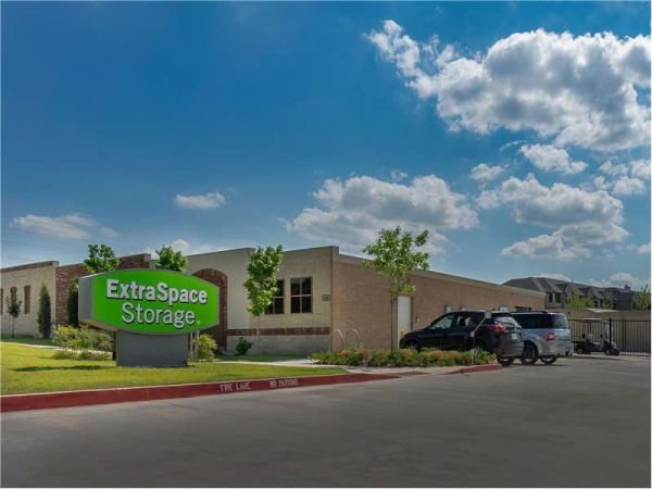 Photo of Extra Space Storage - 8799 - Edmond - Coltrane Road