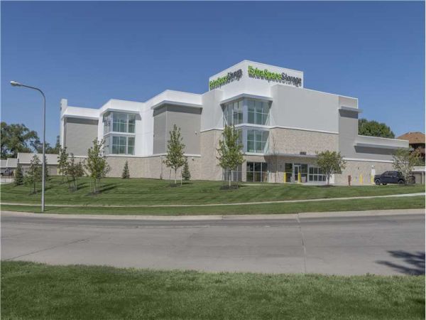 Photo of Extra Space Storage - 8738 - Elkhorn - Farnam St