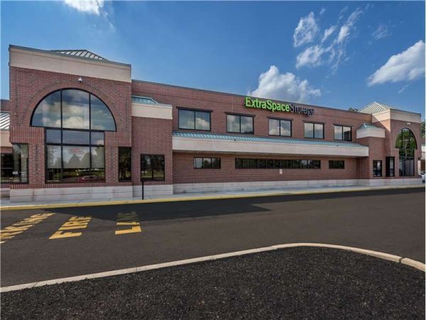 Photo of Extra Space Storage - 8945 - Chalfont - 505 W Butler Ave