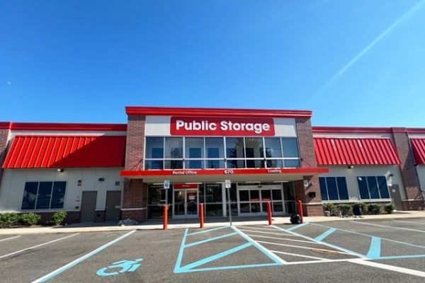 Photo of Public Storage - Huntington Station - 670 E Jericho Tpke