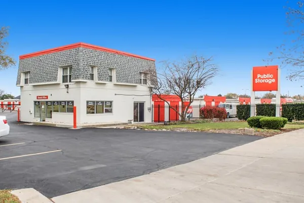 Photo of Public Storage - Wheeling - 211 N Elmhurst Rd