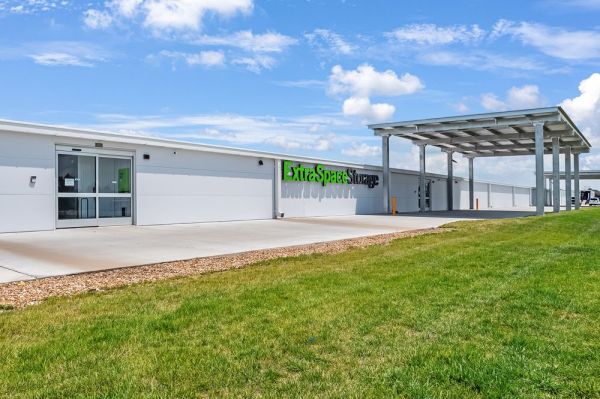 Photo of Extra Space Storage - 6153 - St Peters - Mid Rivers Mall Dr