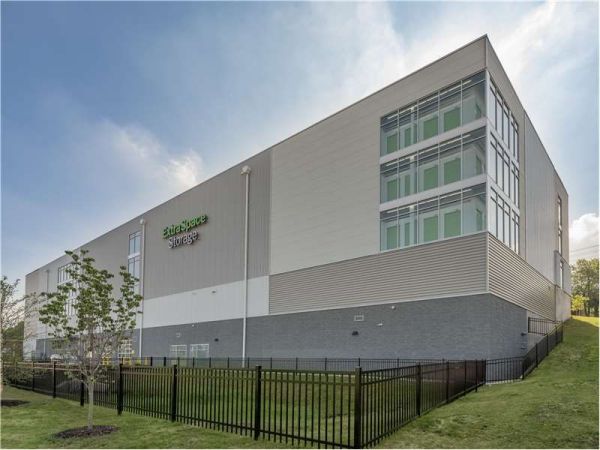 Photo of Extra Space Storage - 7172 - Ridgefield - Grand Ave