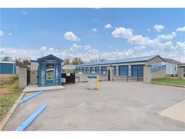 Photo of Extra Space Storage - 2132 - Seymour - Tipton St.