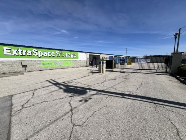 Photo of Extra Space Storage - 2155 - Fairdale - National Turnpike