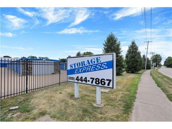 Photo of Extra Space Storage - 2167 - Washington - Walnut St