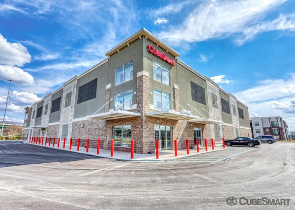 Photo of CubeSmart Self Storage AL Huntsville Oakwood Ave NE