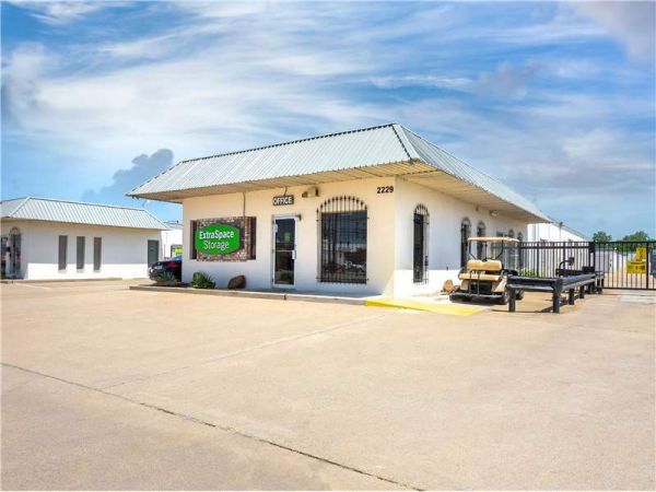 Photo of Extra Space Storage - 8795 - Arlington - Division St