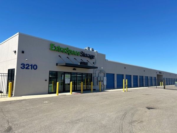 Photo of Extra Space Storage - 2078 - Huntsville - Leeman Ferry Rd SW