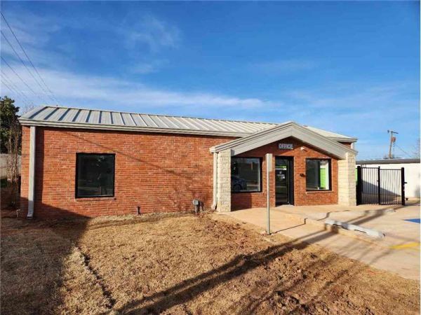 Photo of Extra Space Storage - 6371 - Oklahoma City - NW 63rd St