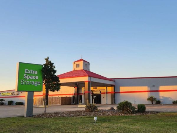Photo of Extra Space Storage - 6414 - Texas City - Emmett F Lowry Expy