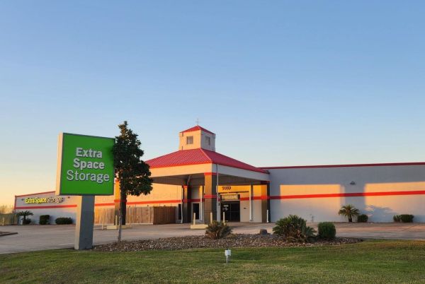 Photo of Extra Space Storage - 6414 - Texas City - Emmett F Lowry Expy