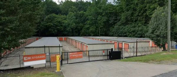 Photo of Mini Mall Storage - Shelby - 516 E Dixon Blvd