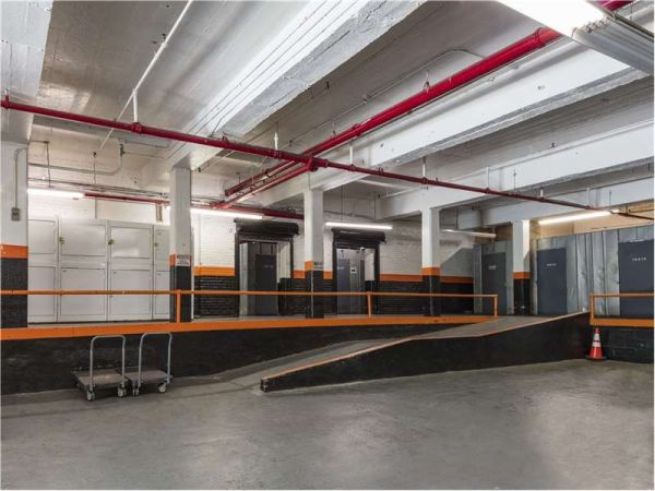 Photo of Extra Space Storage - 8878 - Bronx - Bronx Boulevard